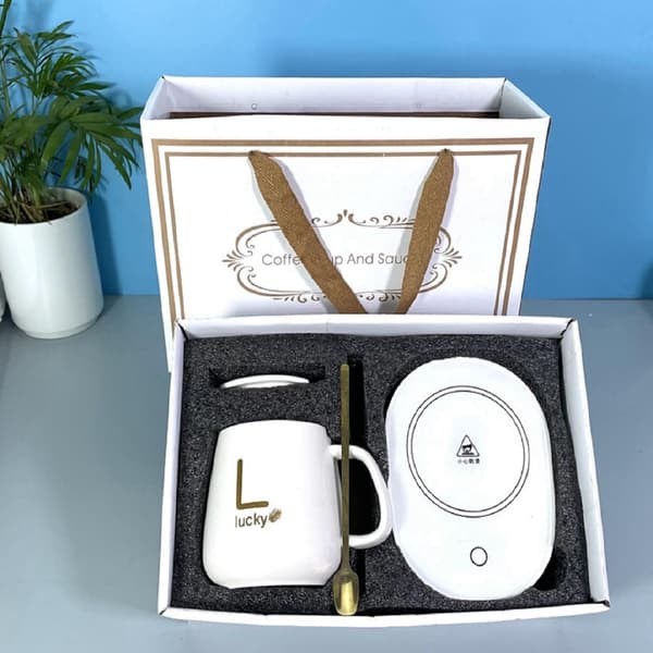 Håll din dryck varm m stil! Usb Driven Muggvärmare m Mugg Sked o Presentbox Vit