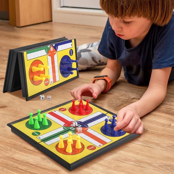 Sällskap Magnetisk Vikbart  Ludo Spel