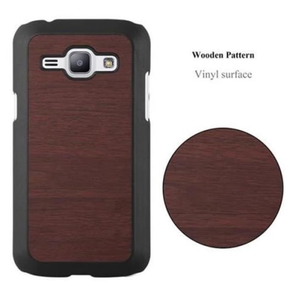 Samsung Galaxy J1 2015 (5) Fodral i WOODY CAFÈ BROWN av Cadorabo (WOODY Design) Ultratunt hårt plastfodral med hårt fodral