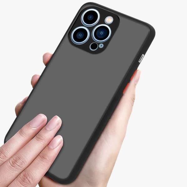 Skal för iPhone 13 PRO i MATTSVART Stötabsorberande skydd Svart