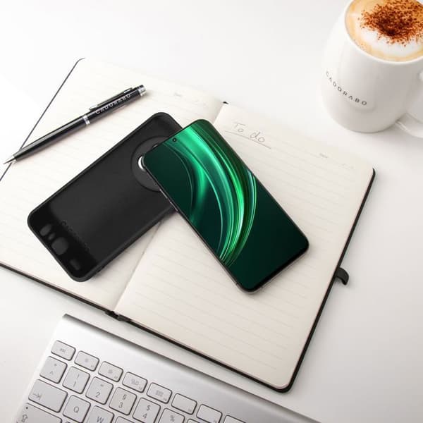 Skyddsfodral för Realme 13 Stötskydd i LIQUID BLACK Svart