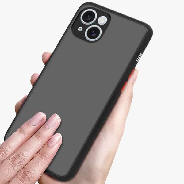 Skal för iPhone 15 PLUS i MATTSVART Stötskydd Svart