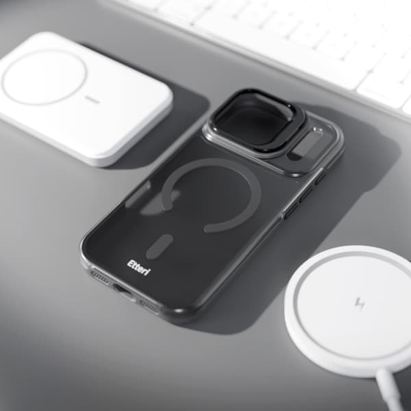 Etteri Morning Fog cover til iPhone 17 Pro Max / 18 Pro Max sort black