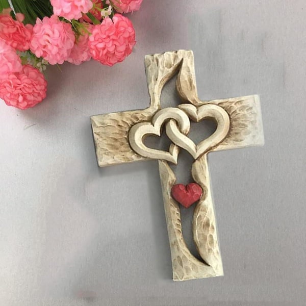 Snidade korsflätade hjärtan, hartskärlekskors, vägghängande handsnidade kors snidade korspåskdekorationer