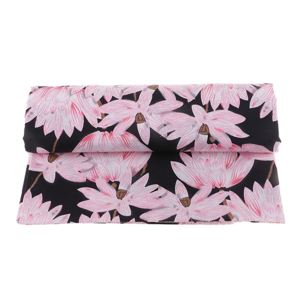 Blommig bomullstyg, sömnadsmaterial, japansk svart lotus, 1 meter
