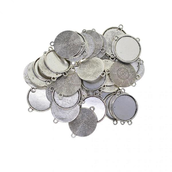 50 Stycken Silverfärgade Runda Hängen Silver Tom Cabochon Hänge Infattning Brickor 16mm