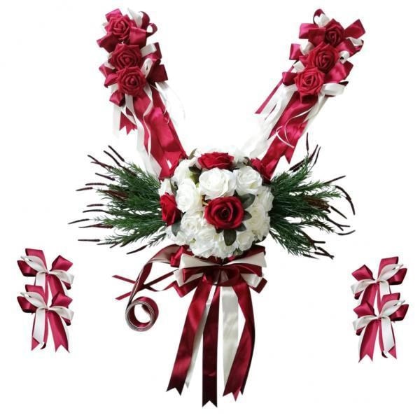 Blommig bröllopsbilsdekoration
