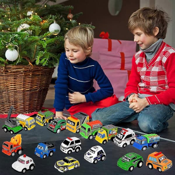 Julkalender, adventskalender för barn med 24 dagars nedräkning, leksaksbilar med pull-back-funktion, julkalender med överraskningslåda för pojkar