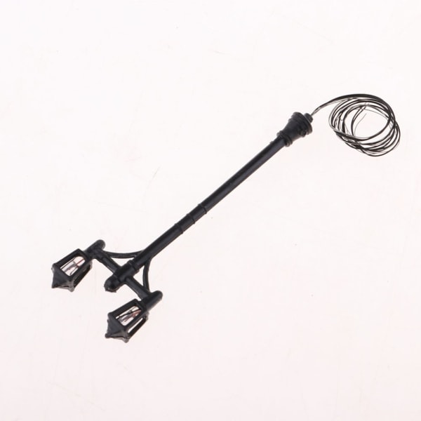 Modell trädgårdsgatlykta Lampa 1/100