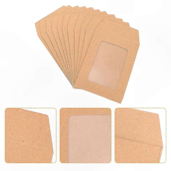 25-pakning Kraftpapirkonvolutter med selvklebende lukking Khaki 8x6cm