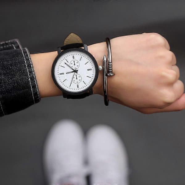 Læderrem ur Romantisk stort urskive ur Mode sødt armbåndsur Kvinder Mænd Ur Quartz ure Kvinder Ur