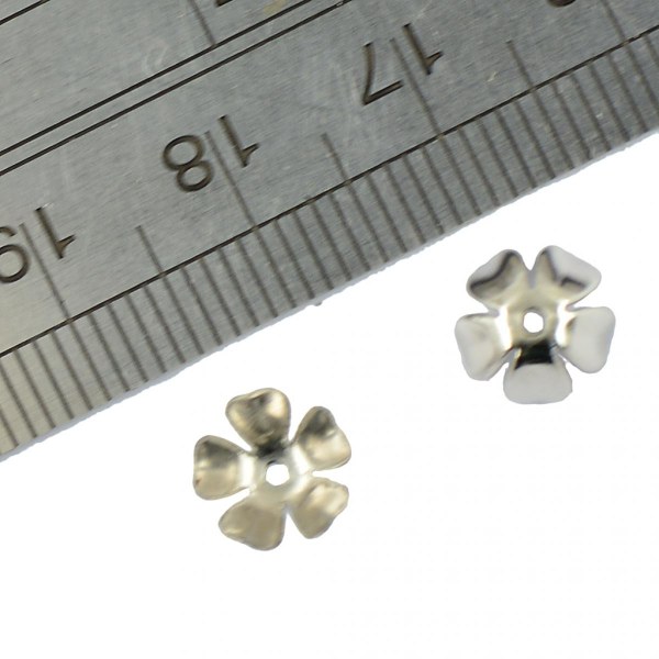 50-pack Blomsterdistans Metallpärlhatt för DIY Smyckestillverkning 8mm