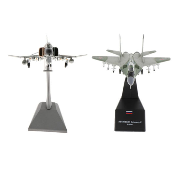 2 Stycken 1:100 Skala MIG-29 Plan F-4 Jaktplan Metallmodell Flygplan Dekor Gåvor