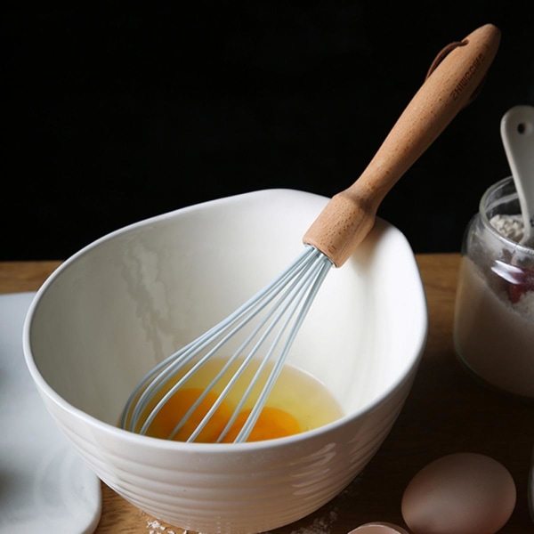 Äggvisp visp handmixer kakmixer bok bakverktyg stor grå