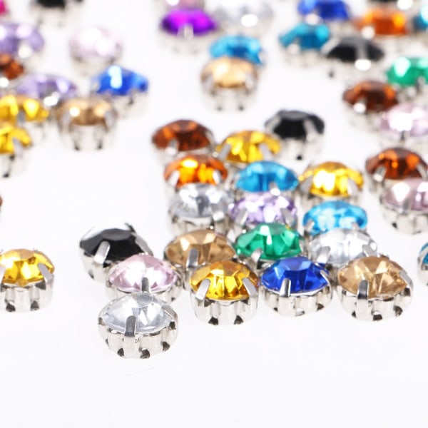 100 stycken Sy på Diamante Akrylkristaller Strassutsmyckning 8 mm