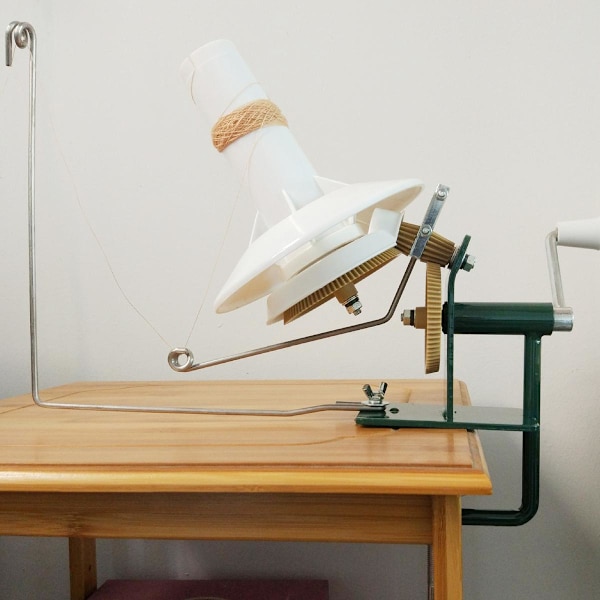 Handdriven Garnvinda för Garnfiber