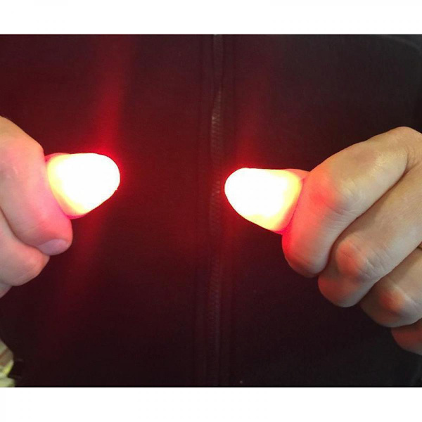 2 st Magiska Lysande Fingrar LED-Tricks Tumrekvisita