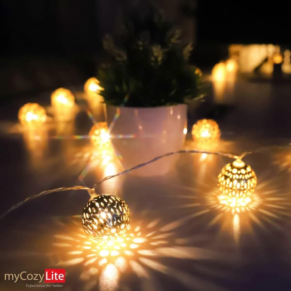 [RM]LED Globe String Lights, 20 Gold Metal Balls With Pattern, For Wedding, Holiday, Christmas, Indoor, Outdoor, With Timer, 3 Meters, Extendable