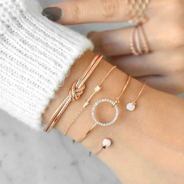 Lagerarmband Set Assorterade Pärlarmband Flera Stapelbara Omlottarmband gold color