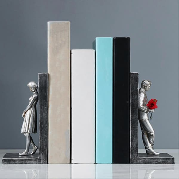 [RM]2 stk. ornament 3D-effekt dekorative lette samlerobjekt figur skulptur dekorative bogstøtter til bibliotek