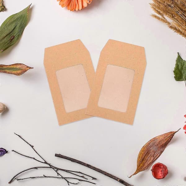 25-pakning Kraftpapirkonvolutter med selvklebende lukking Khaki 8x6cm
