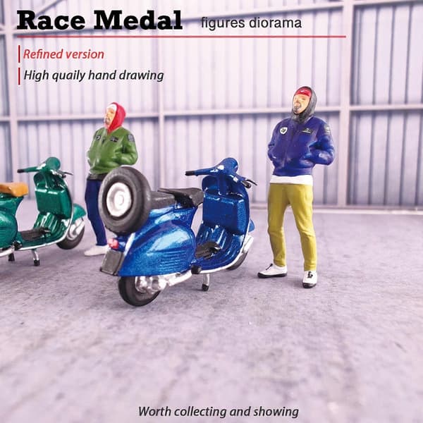 mulation 1/64 Skalamodeller Figursamling Dekorasjon for DIY Scene Kvinne RM red 7cm