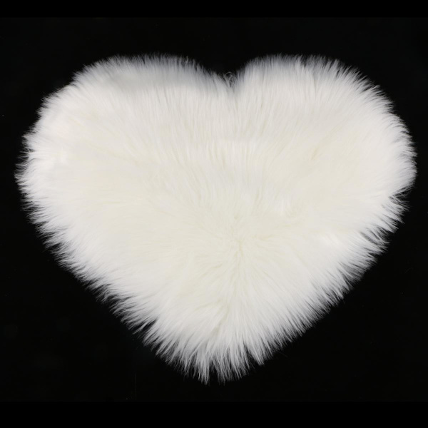 love shape lurvig mjuk fårskinnsmatta fuskpälsmatta 5cm lugg röd