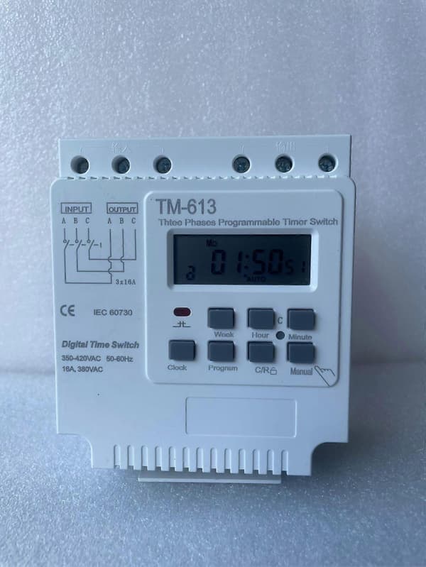 TM-163 Trefas 380V/16A Intelligent Digital Veckoprogrammerbar Strömbrytare med Timerfunktion