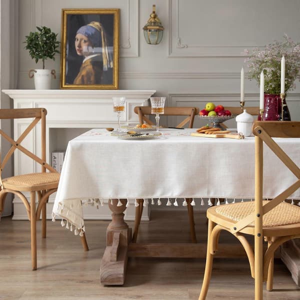 Rektangulär bordsduk i linne och bomull med tofsar och rosa blommor, modern minimalistisk stil, 140×180 cm