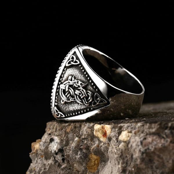 Ring med Fenrir och runor – storlek 7 #7