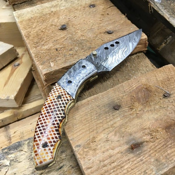 Håndlaget kniv - unik og vakker damscus foldekniv Brown