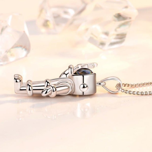 Astronaut projection necklace - silver color