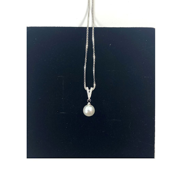 Necklace - silver color with imitation pearl