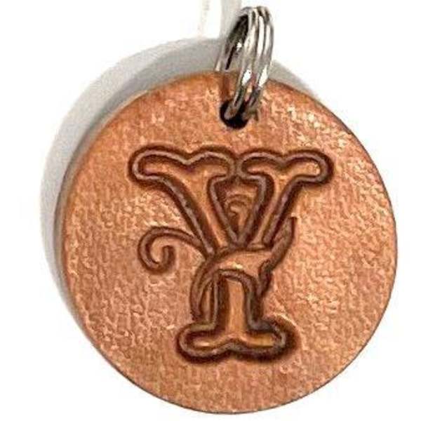 Handmade pendant of swedish leather with old english letter Nature Y