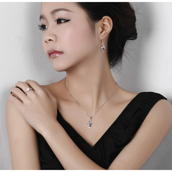 Vackert halsband - strass