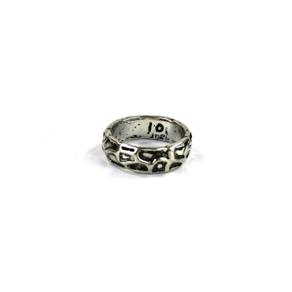 Ring with pattern #10