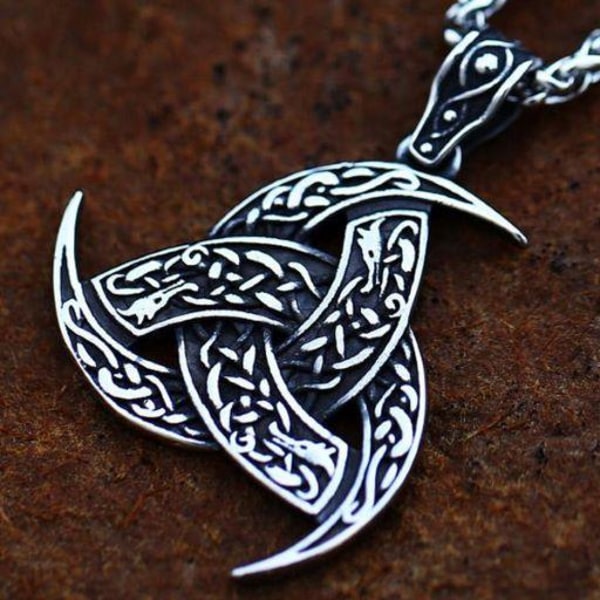 Pendant - Nordic Mythology - Celtic trinity knot