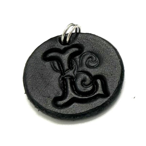 Handmade pendant from swedish quality leather Nature