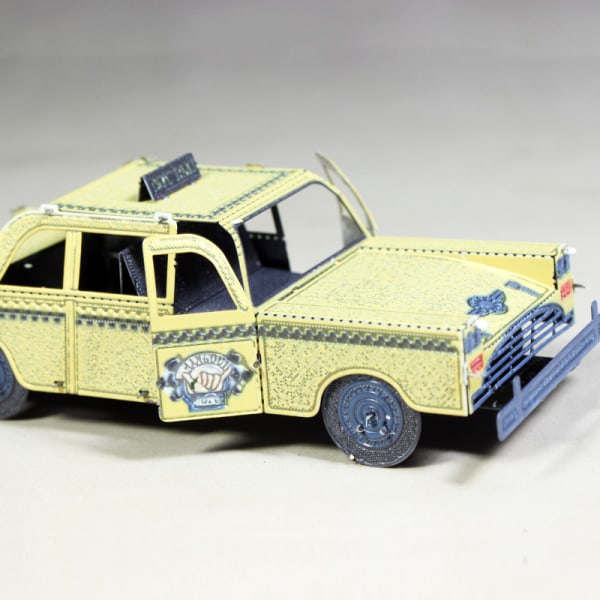 3D Puzzle Metal - Berømte køretøjer - Retro American Taxi farve