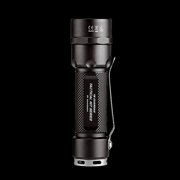 NITEYE av JETBeam - 1M Guardian 1200 Lumen Taktisk Ficklampa Svart