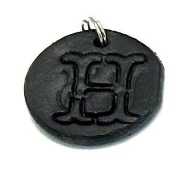 Handmade pendant from swedish quality leather Nature