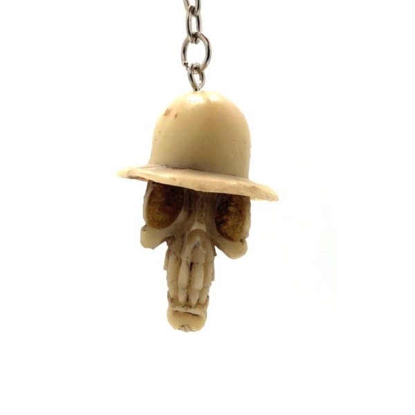 Skull with hat keychain