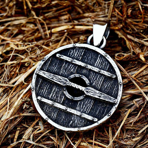 Pendant - Nordic Mythology - Shield with Celtic knot
