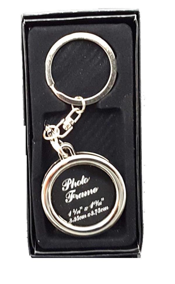 Keyring with round photo frame in zinc alloy