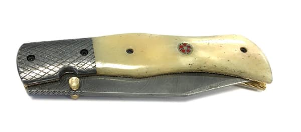 HANDMADE DAMSCUS FOLDING KNIFE WITH CAMEL BONE AND MOSAIK PIN White