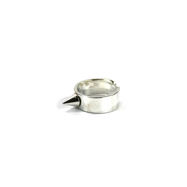 Ring with rivet #10