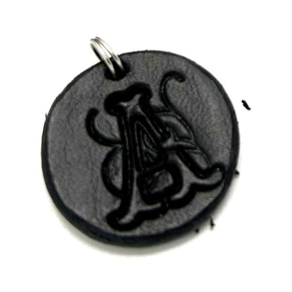 Handmade pendant from swedish quality leather Nature