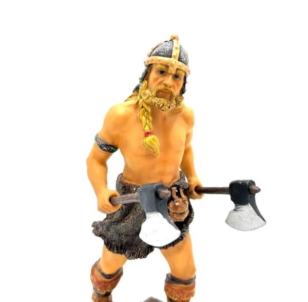 Vikingkriger med økser