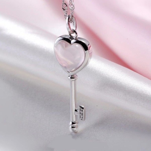 Hjerte nøgle halskæde - sølv farve med rhinestone