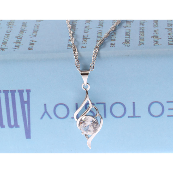 Vackert halsband - strass